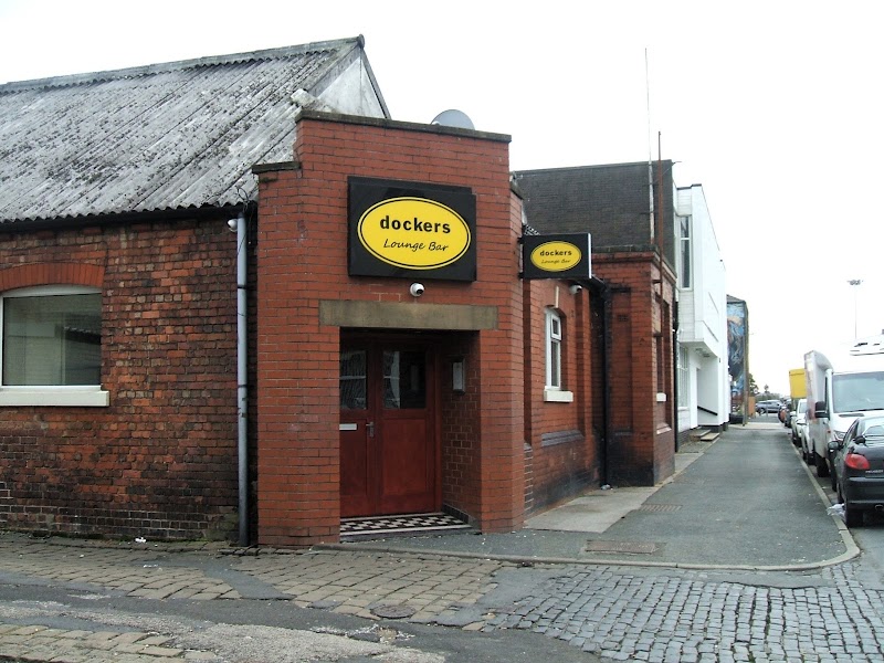 Dockers Sports Bar exterior