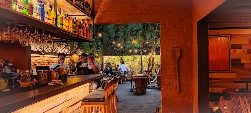 Cancino Nápoles exterior