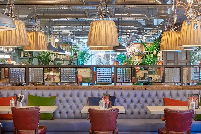 Bill's Westfield White City Restaurant exterior