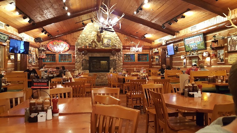 Famous Dave's Bar-B-Que exterior