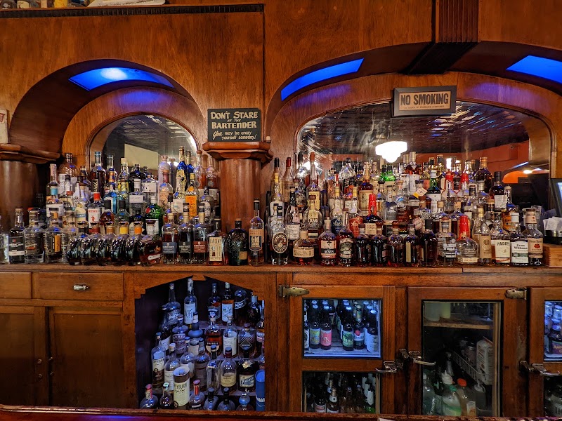 The Painted Lady Lounge exterior