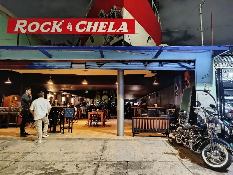 Rock & Chela exterior