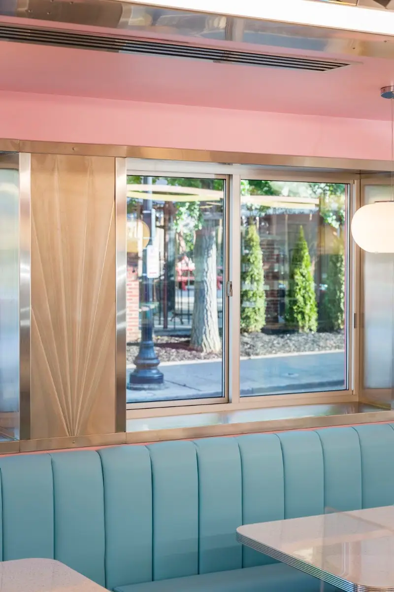 Sugar n’ Spice exterior