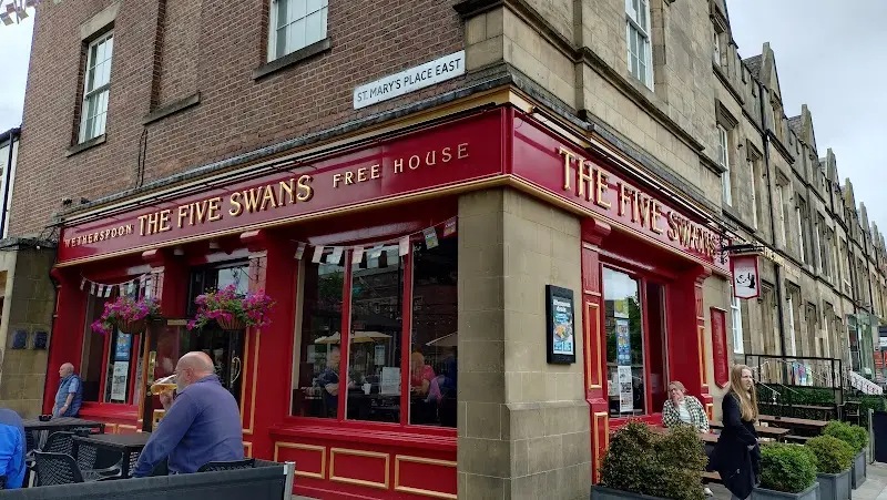The Five Swans exterior