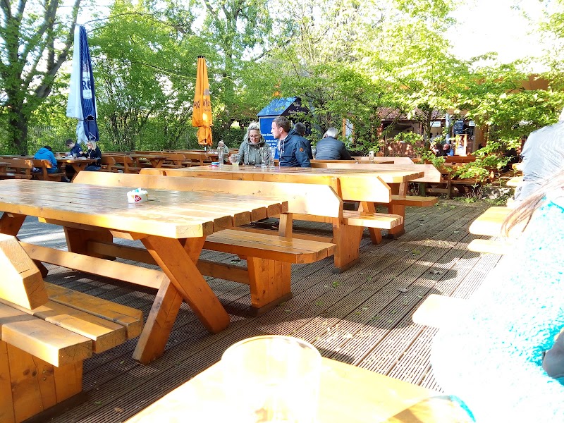 Kaiserschänke Biergarten am Sportpark exterior