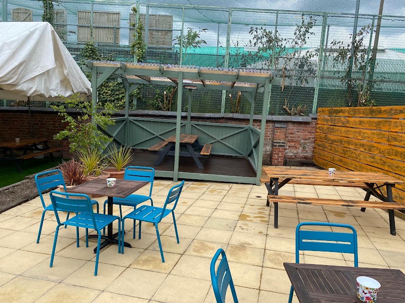 The New Road Inn exterior