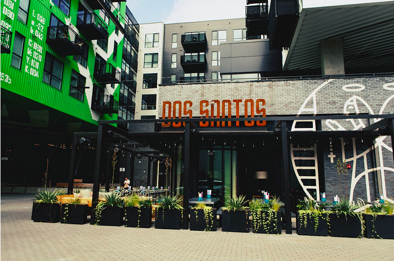 Dos Santos exterior