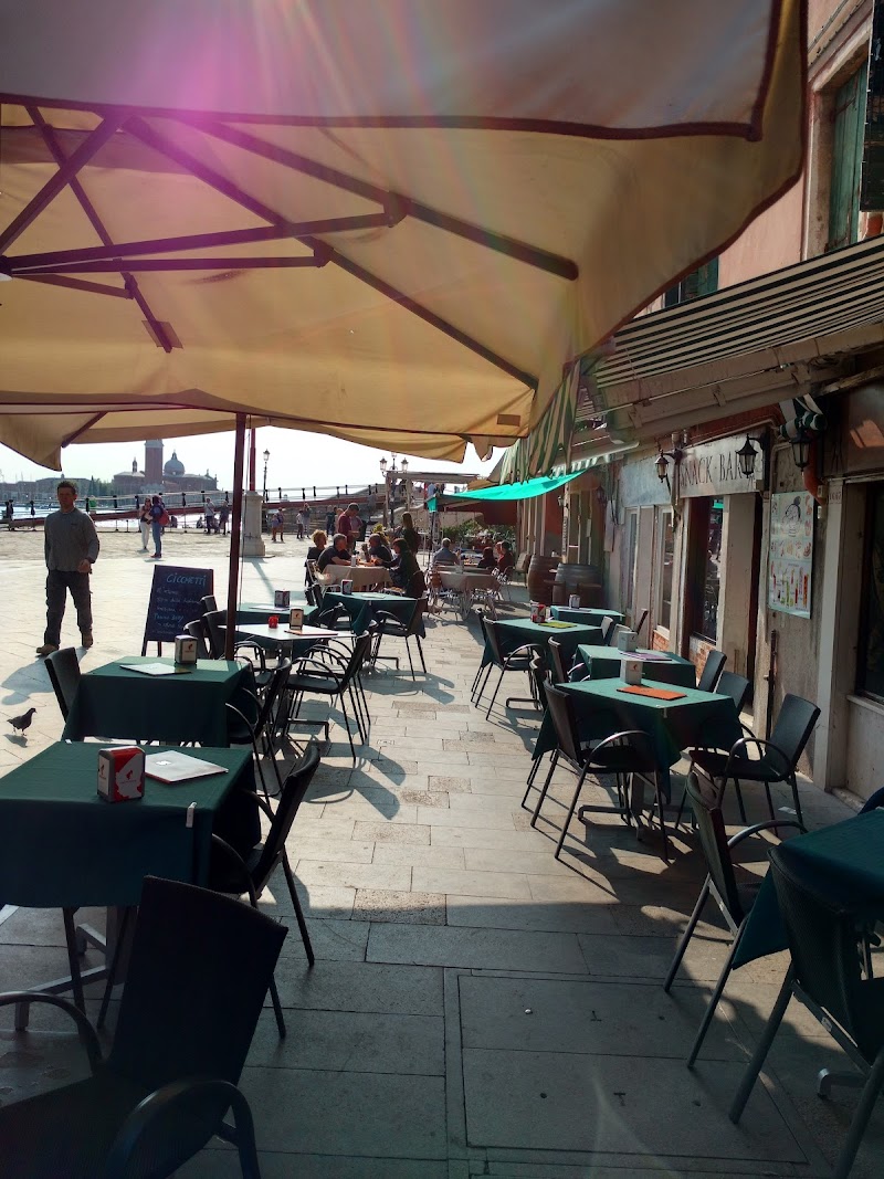 Snack Bar Castello exterior