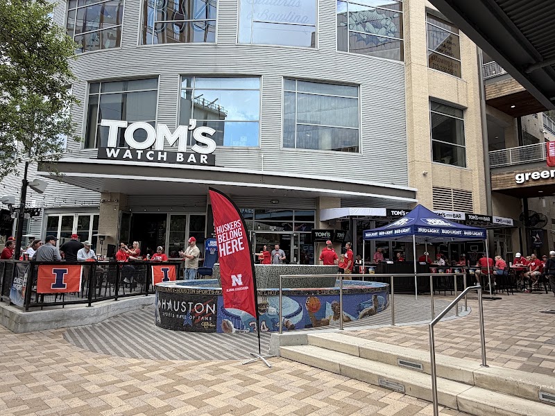 Tom's Watch Bar exterior