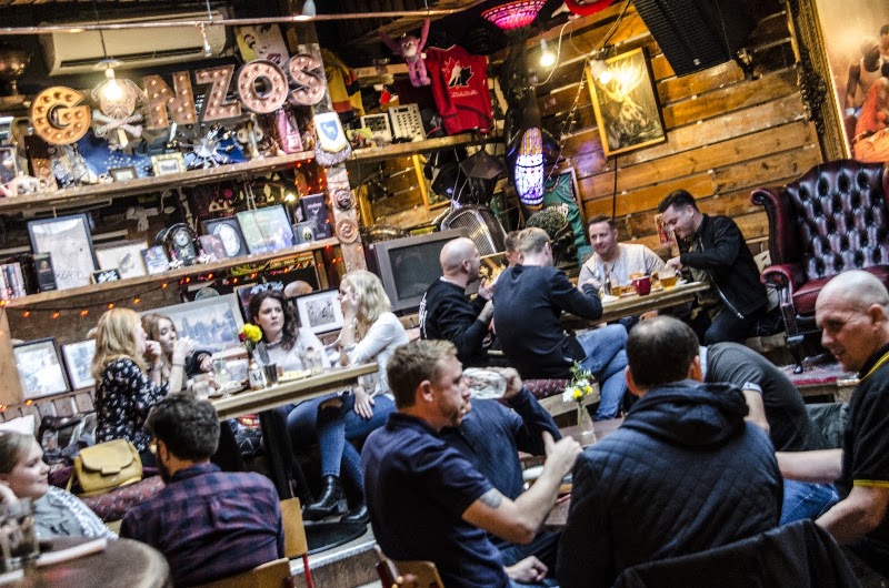 Gonzo's Tea Room exterior