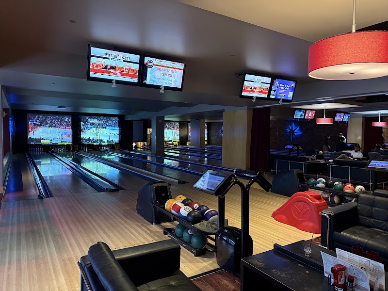 810 Entertainment - Houston exterior